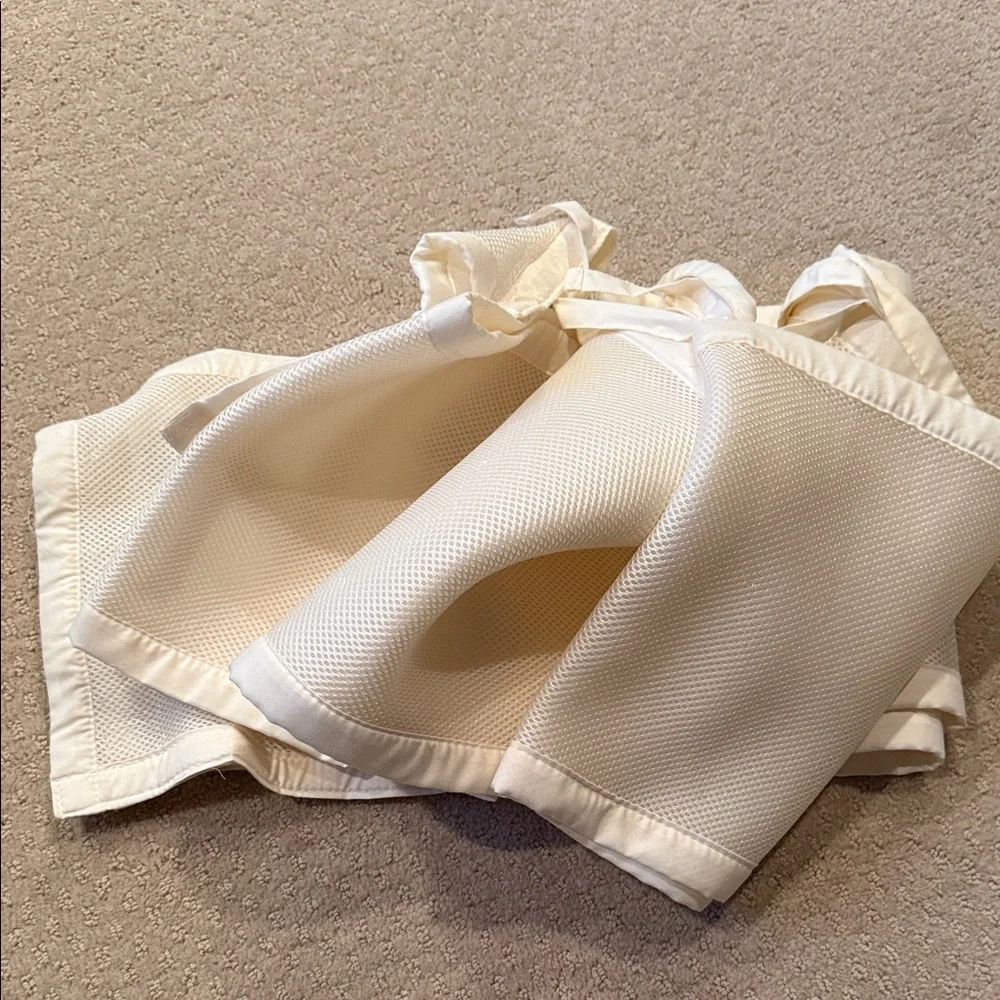 Luxurious Cream Bedding Set